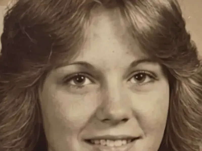 Soft, low-resolution face from an old portrait before AI photo restoration